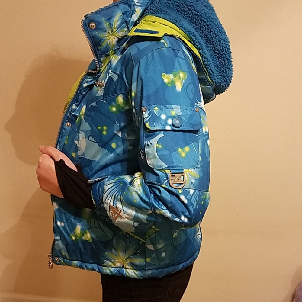 Girl's Coat, no size tag, estimated S